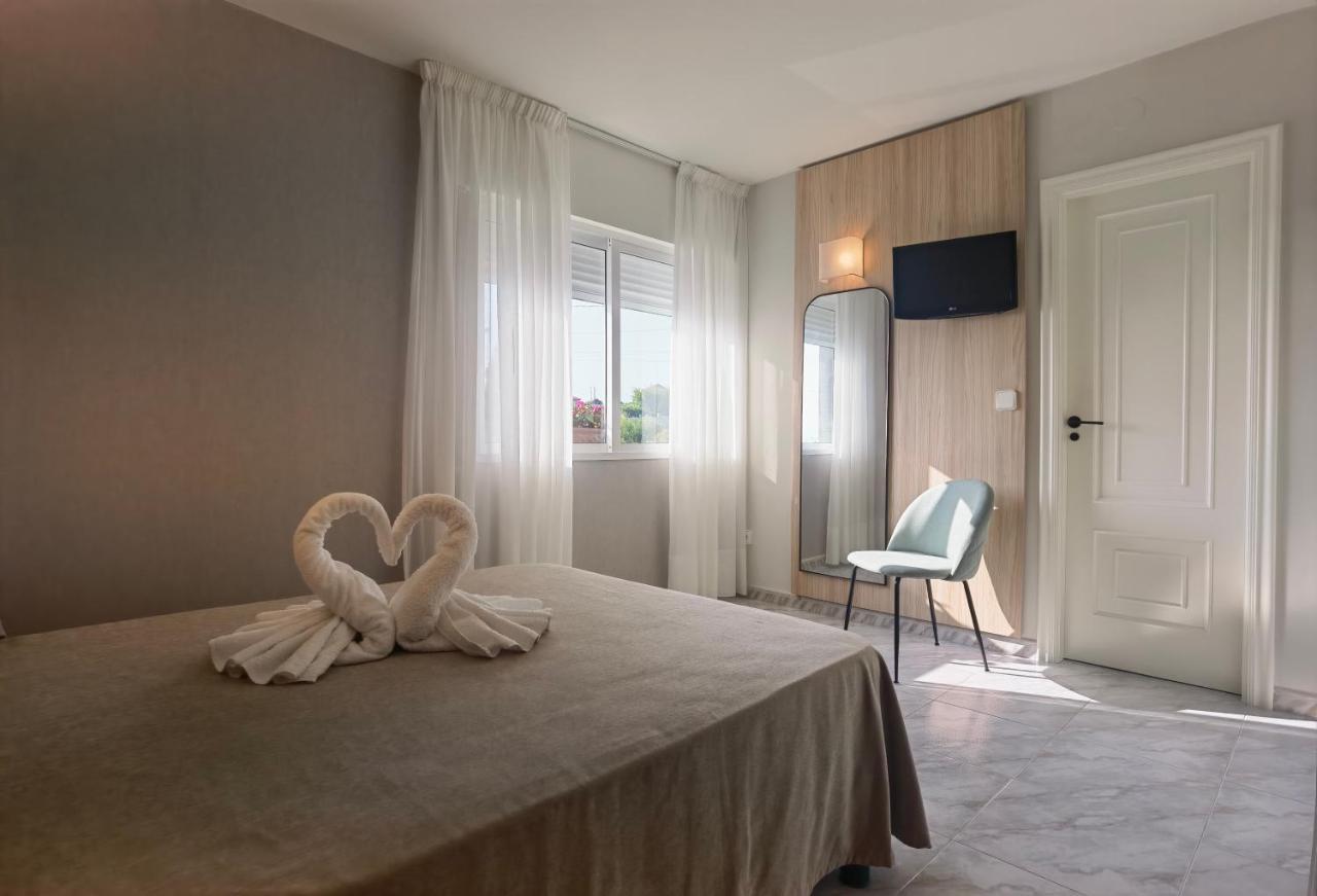 Pension Residencia Cecilia Айос Экстерьер фото