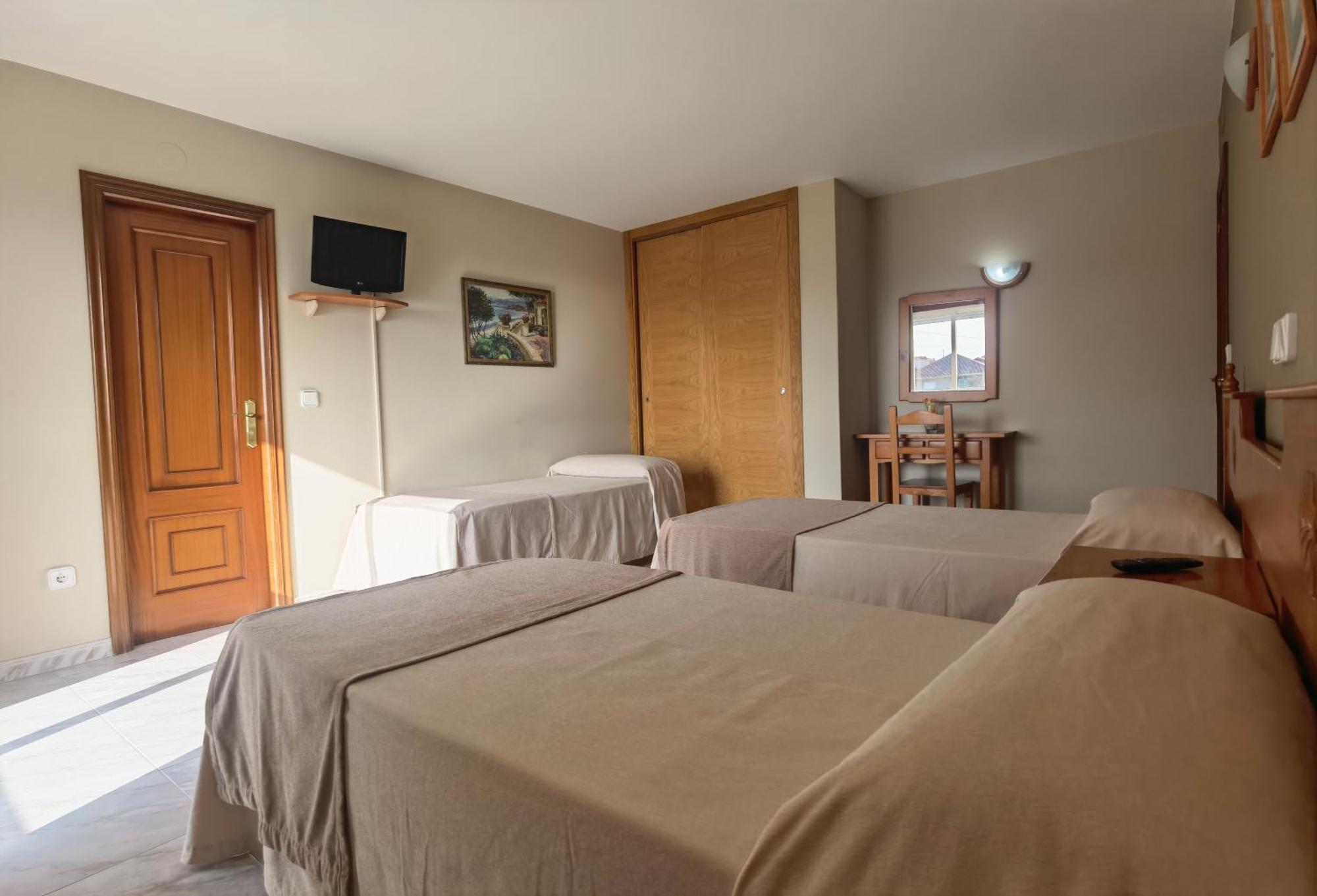 Pension Residencia Cecilia Айос Экстерьер фото